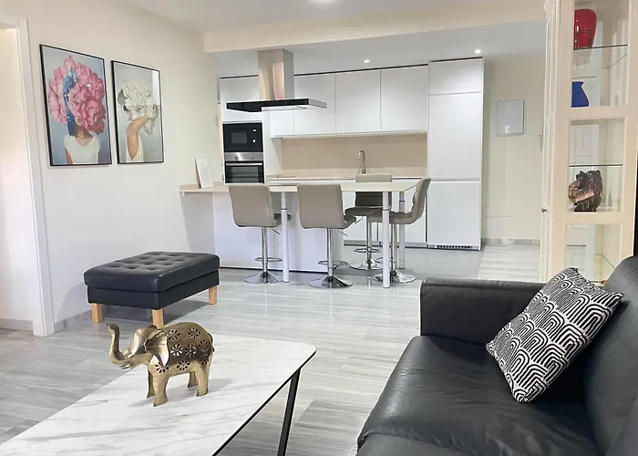 2 Bedroom 2 Bathroom Apartment In The Heart Of Fuengirola With Big Terrace And Free Parking Space Close To Beach