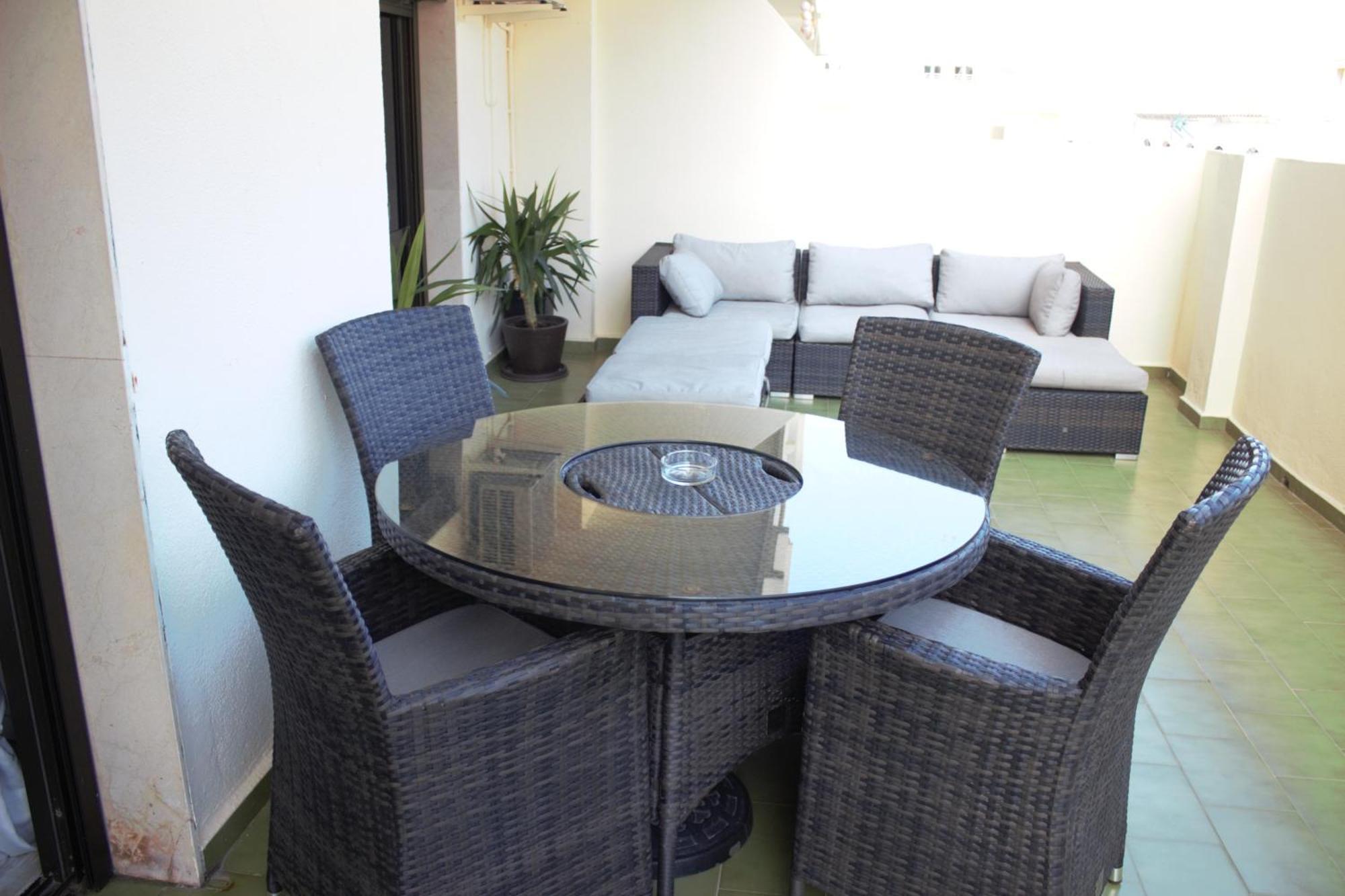 2 Bedroom 2 Bathroom In The Heart Of With Big Terrace And Free Parking Space Close To Apartament Fuengirola
